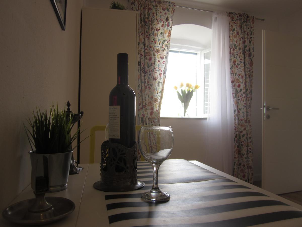 Apartment On The Square Makarska Exterior foto