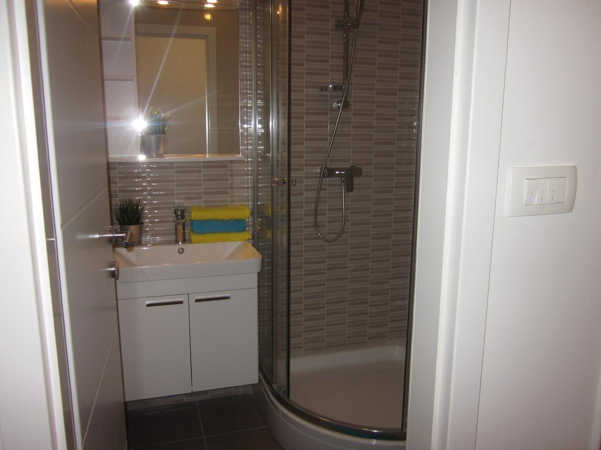 Apartment On The Square Makarska Exterior foto