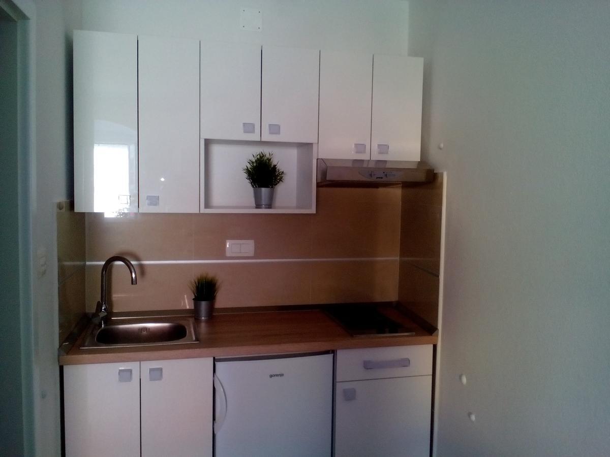 Apartment On The Square Makarska Exterior foto
