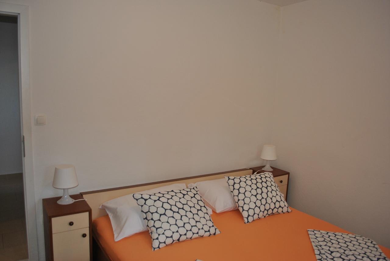 Apartment On The Square Makarska Exterior foto