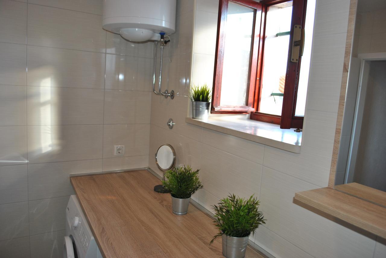 Apartment On The Square Makarska Exterior foto