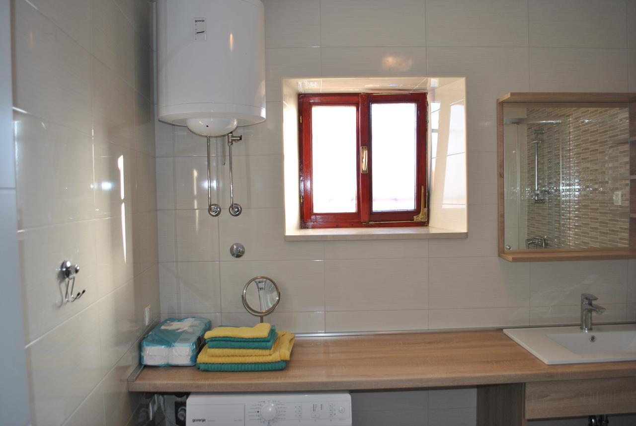 Apartment On The Square Makarska Exterior foto