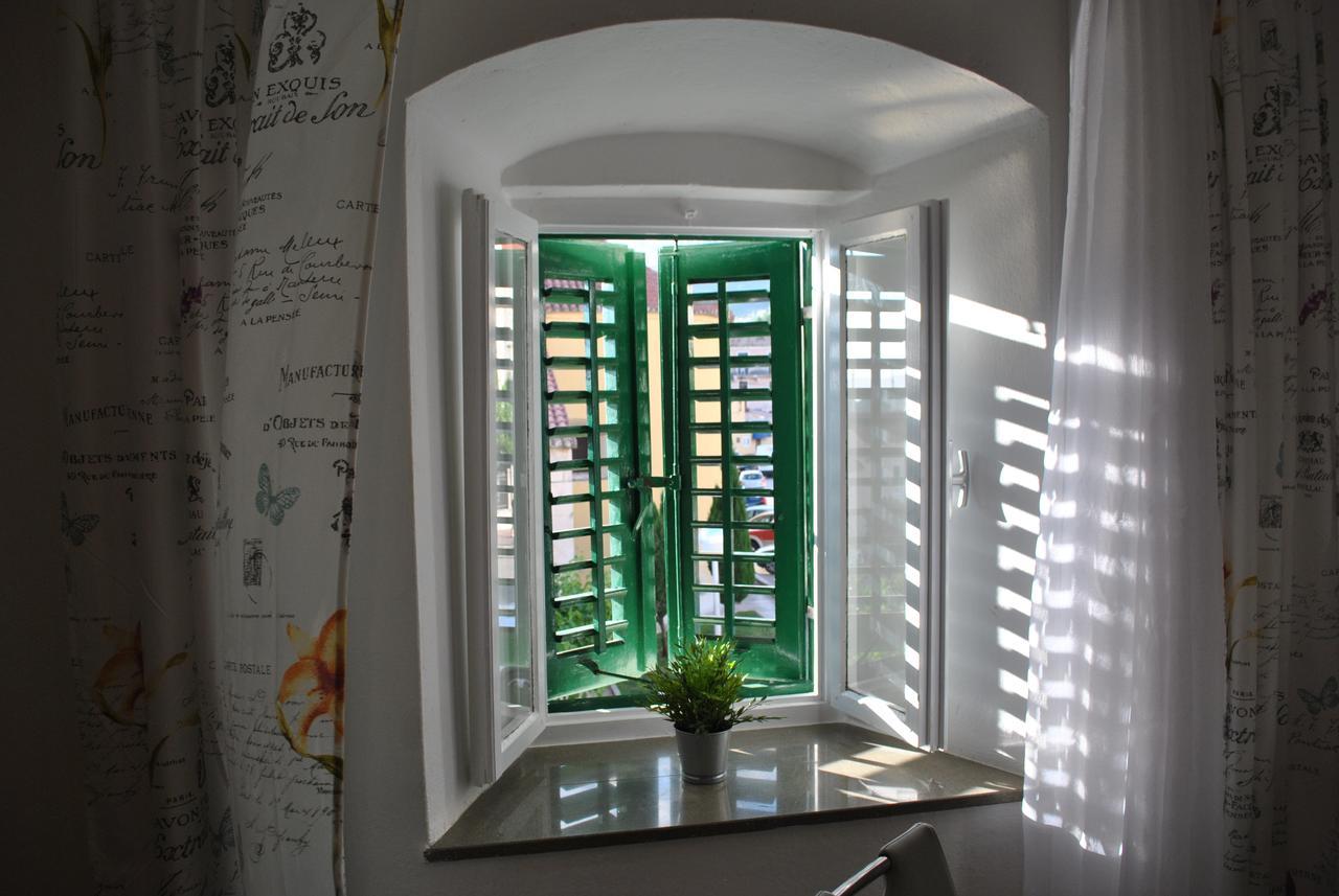 Apartment On The Square Makarska Exterior foto