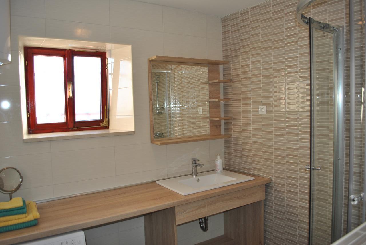 Apartment On The Square Makarska Exterior foto