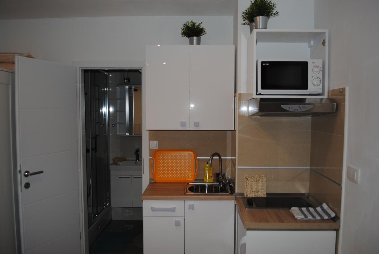 Apartment On The Square Makarska Exterior foto