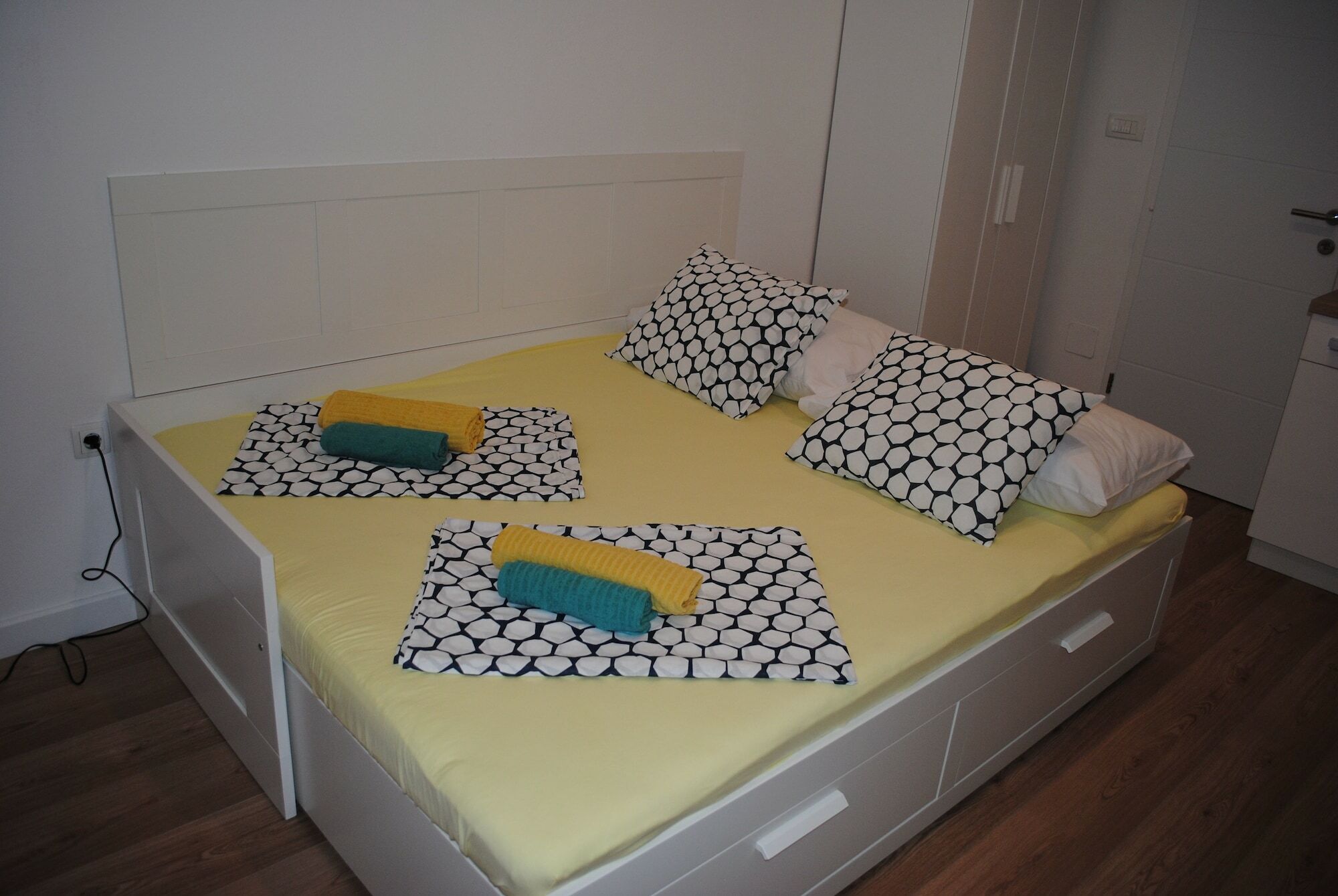 Apartment On The Square Makarska Exterior foto